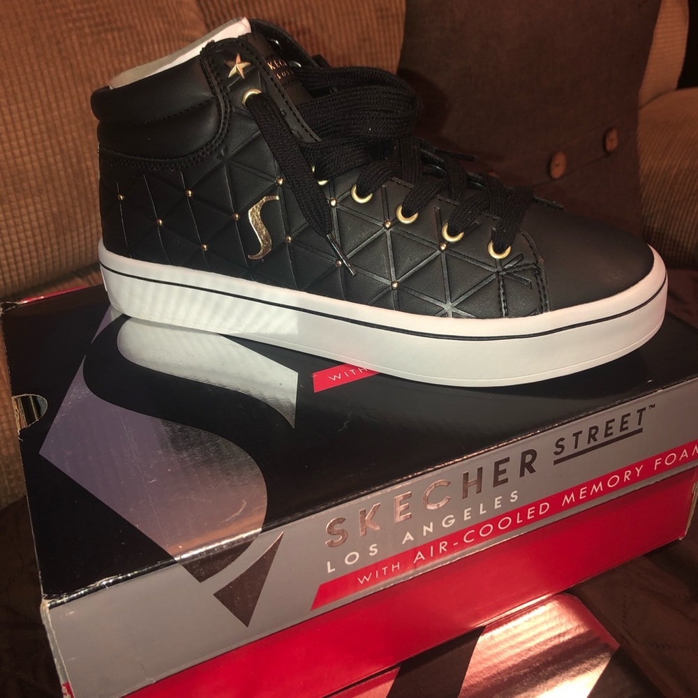 Sneakers